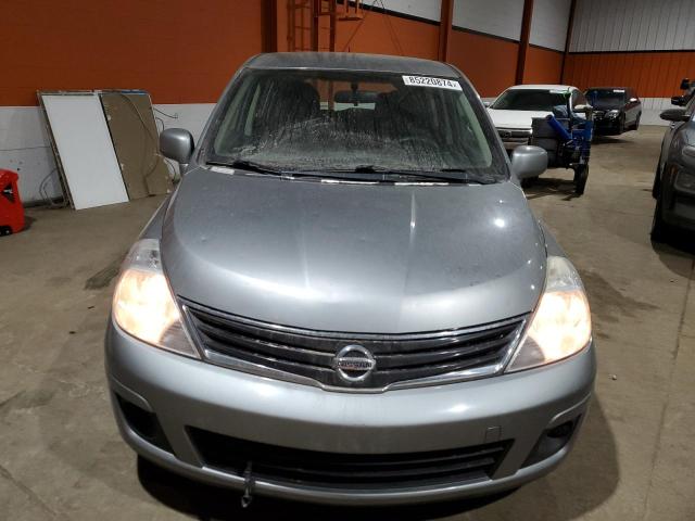 Хэтчбеки NISSAN VERSA 2012 Серый