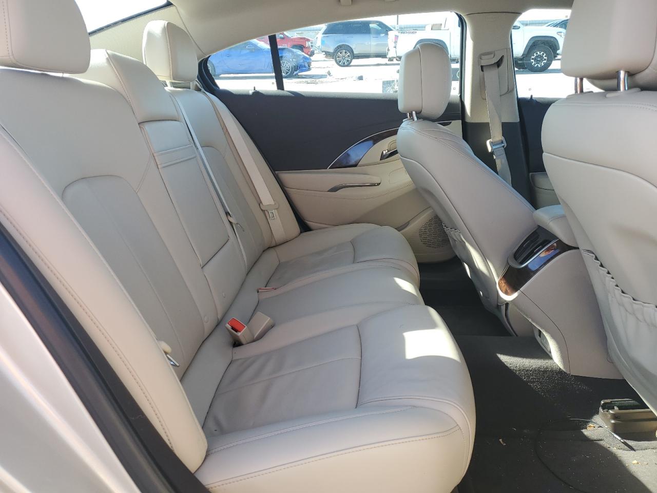 2014 Buick LaCrosse - Image 10