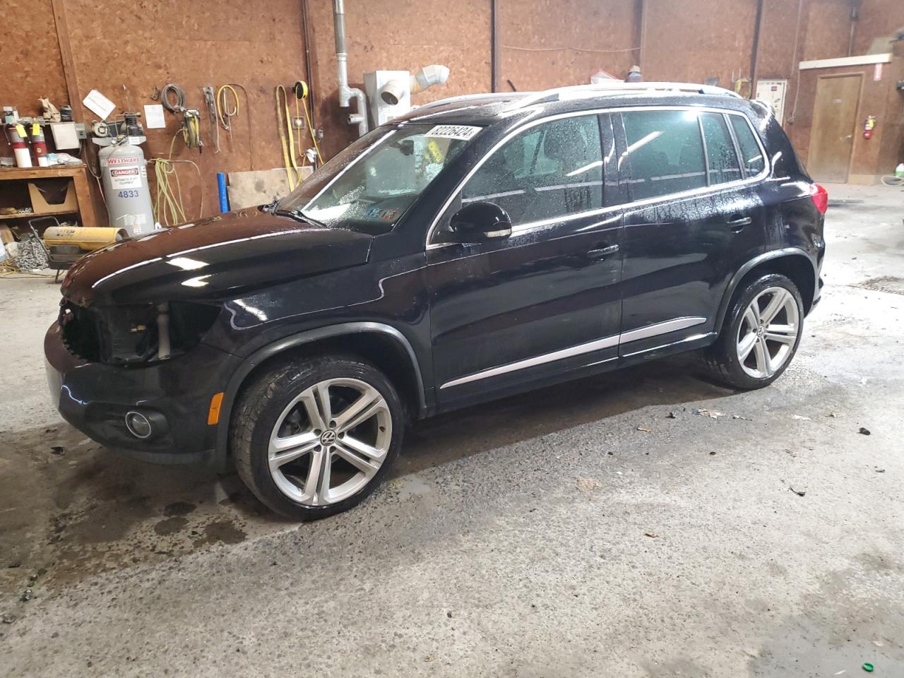 2015 Volkswagen Tiguan - Image 1