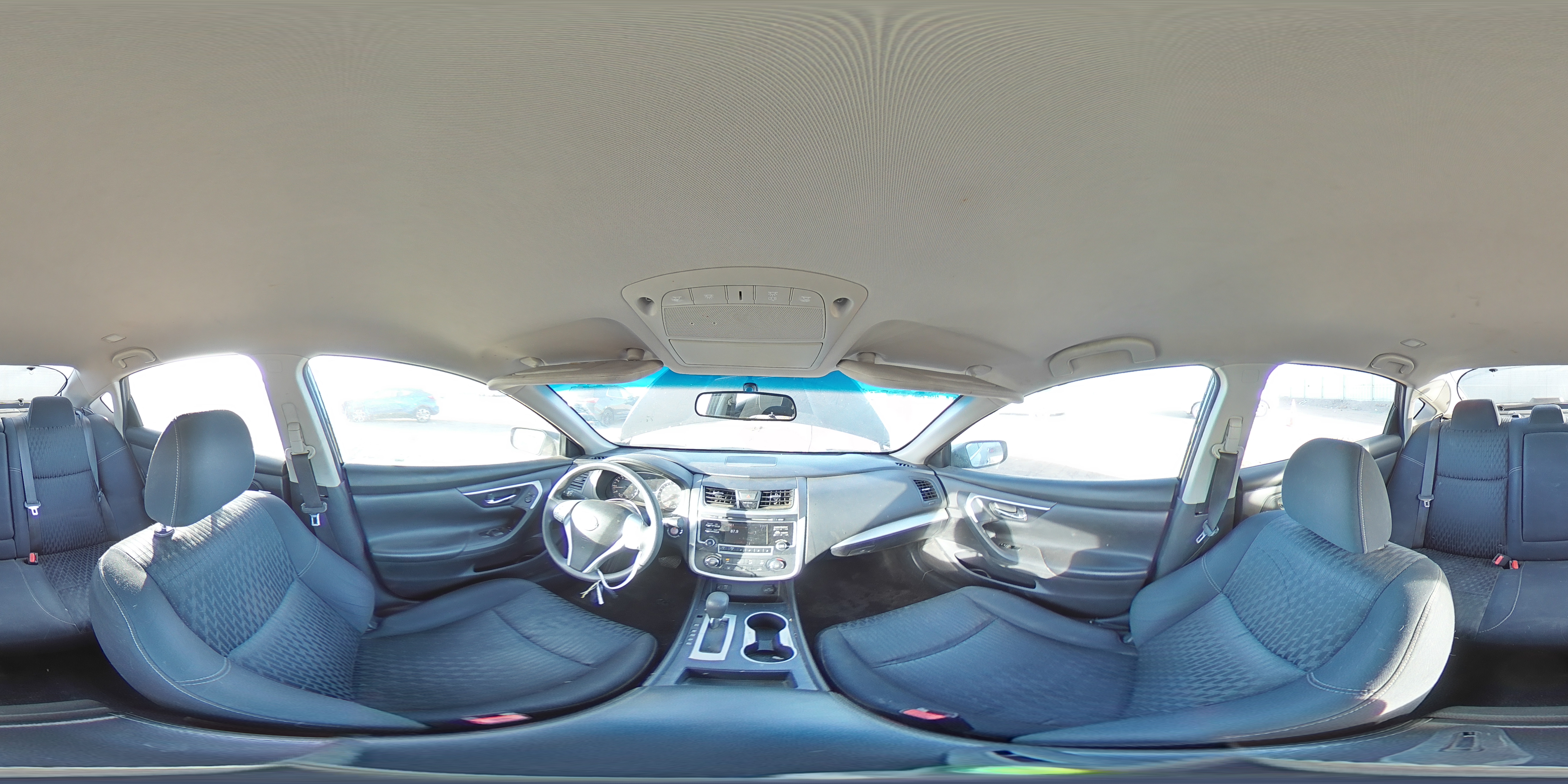2018 Nissan Altima - Image 13