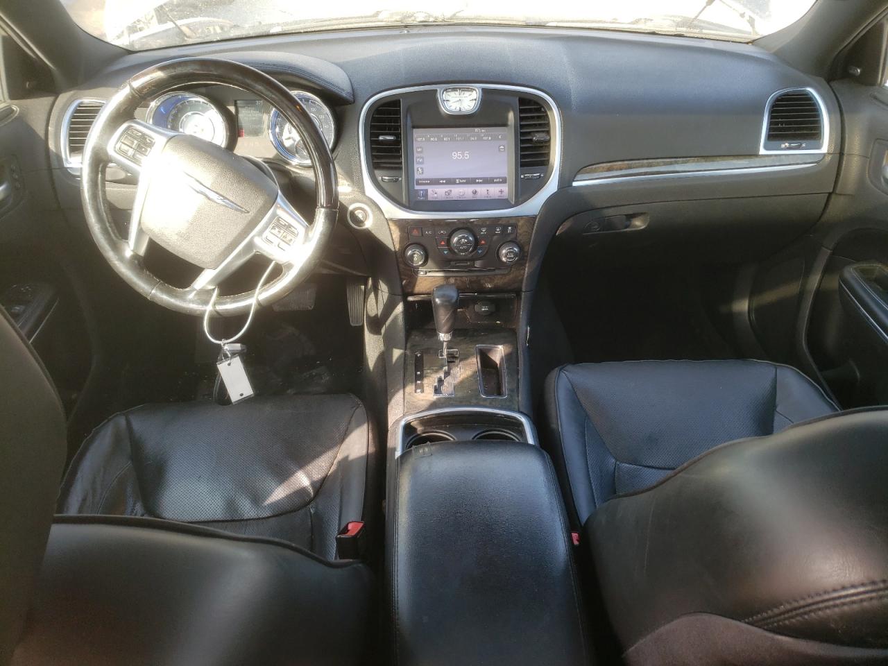 2011 Chrysler 300 - Image 8