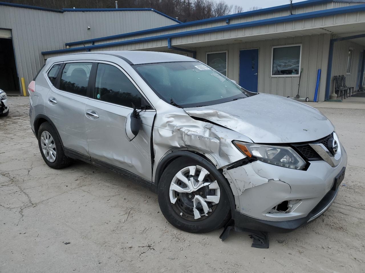 2015 Nissan Rogue - Image 4