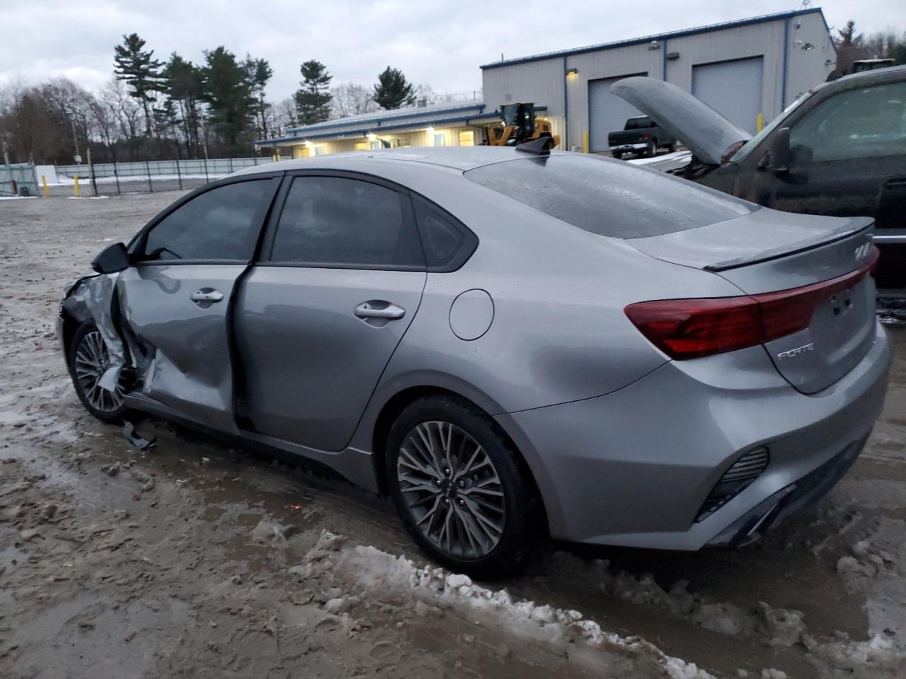 2023 Kia Forte - Image 2