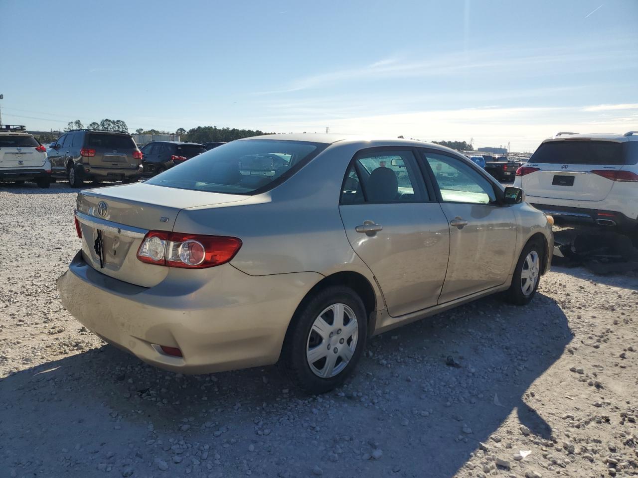2011 Toyota Corolla - Image 3