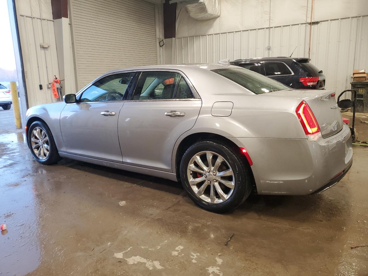2016 Chrysler 300 - Image 2
