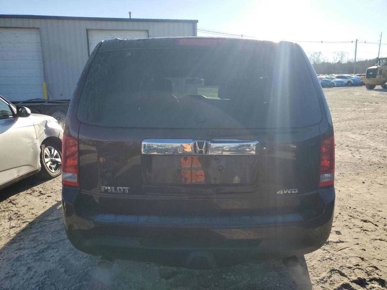 VIN 5FNYF4H59FB036594 2015 HONDA PILOT no.6