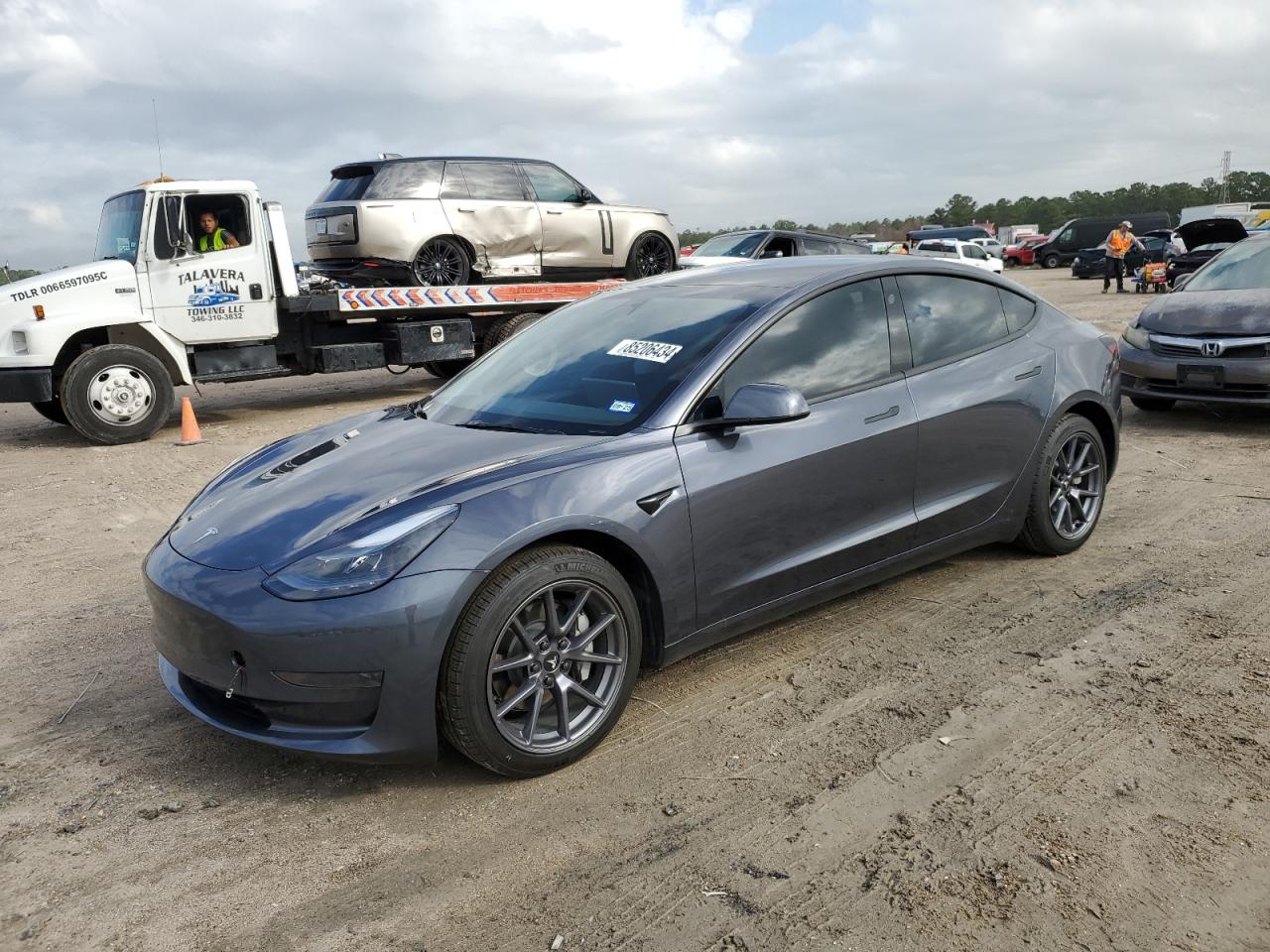 5YJ3E1EA6PF638092 2023 TESLA MODEL 3 - Image 1