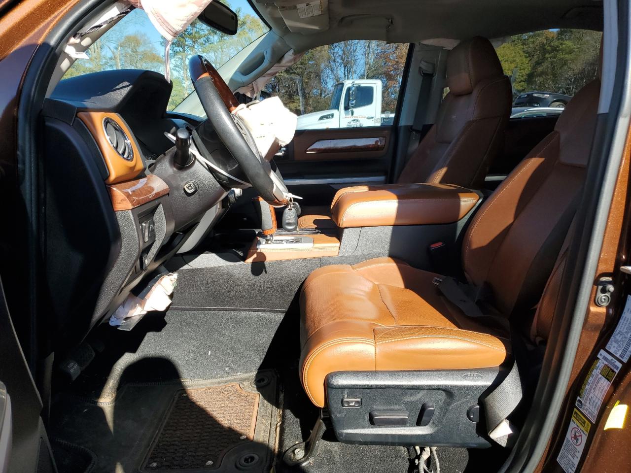 2015 Toyota Tundra - Image 7