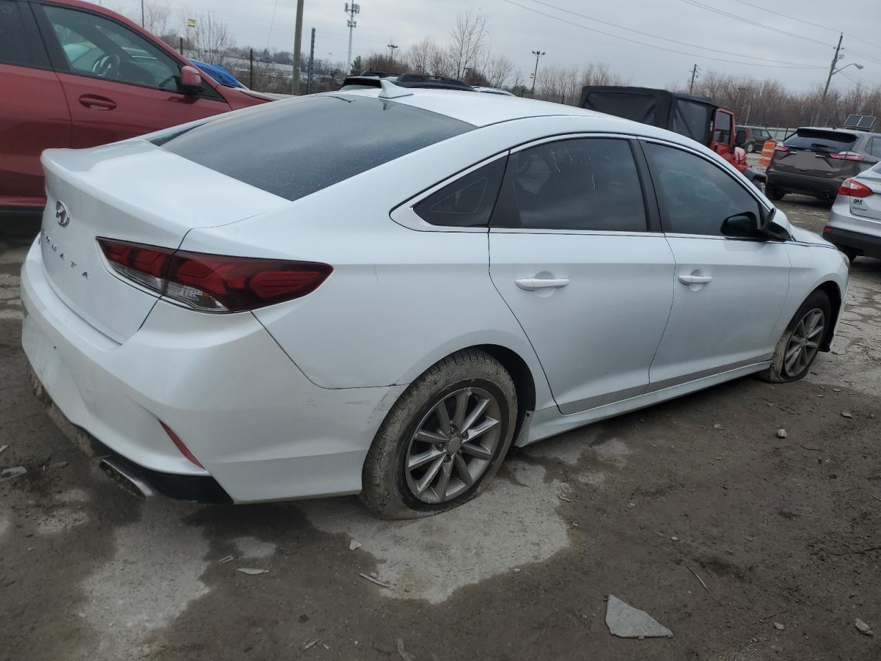 2019 Hyundai Sonata - Image 3