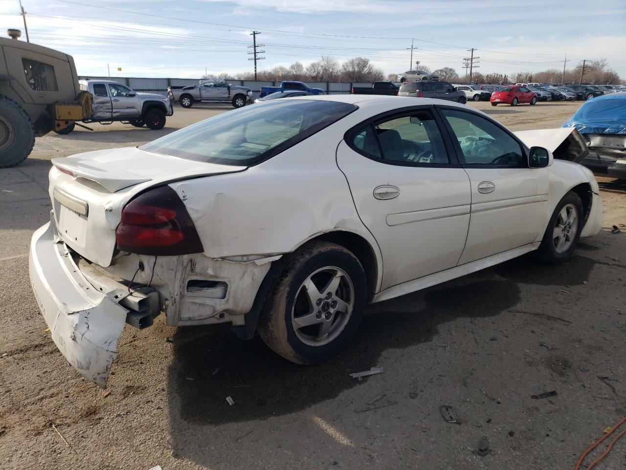 2005 Pontiac Grand Prix - Image 3
