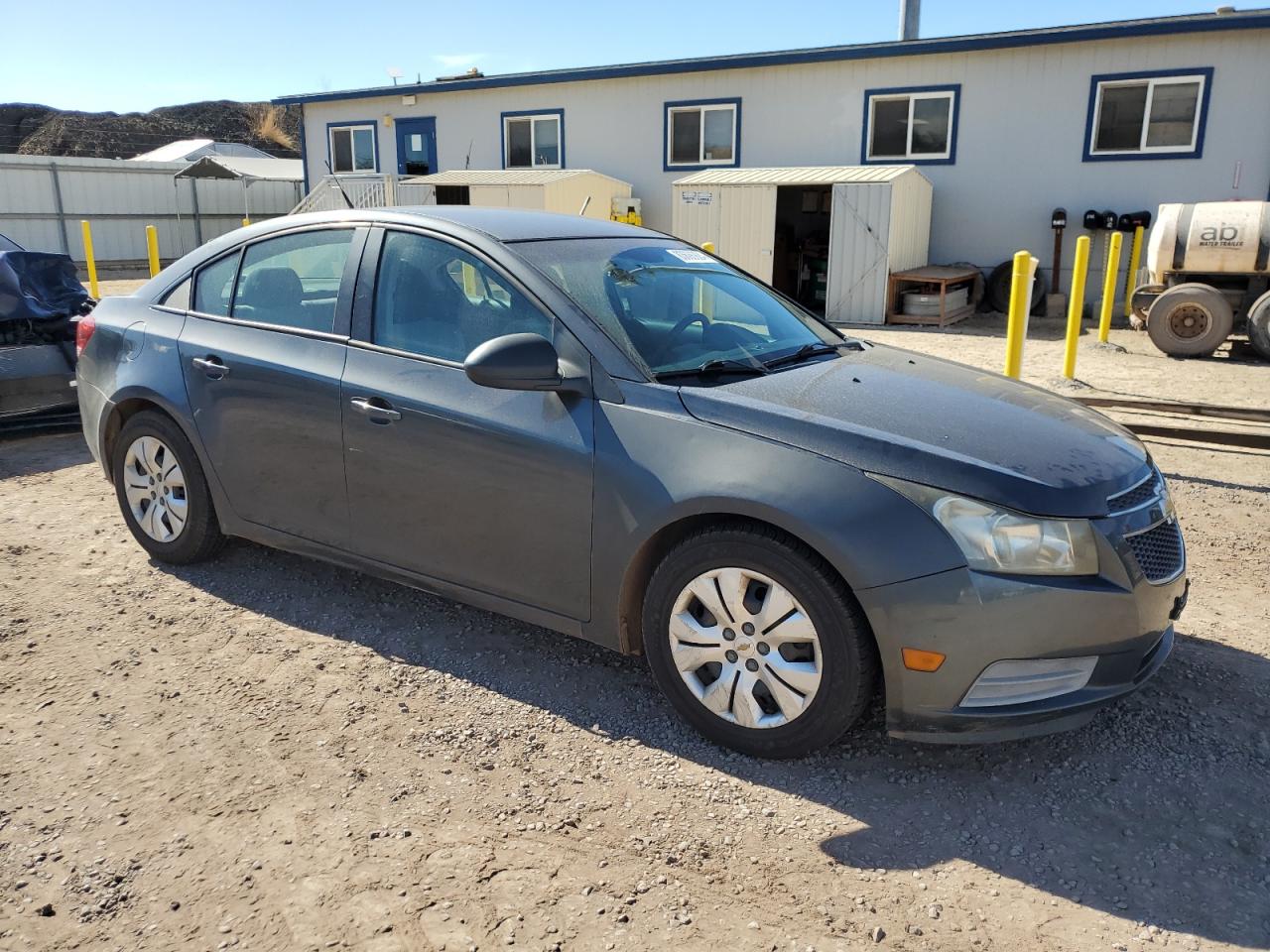 VIN 1G1PA5SH8D7213313 2013 CHEVROLET CRUZE no.4