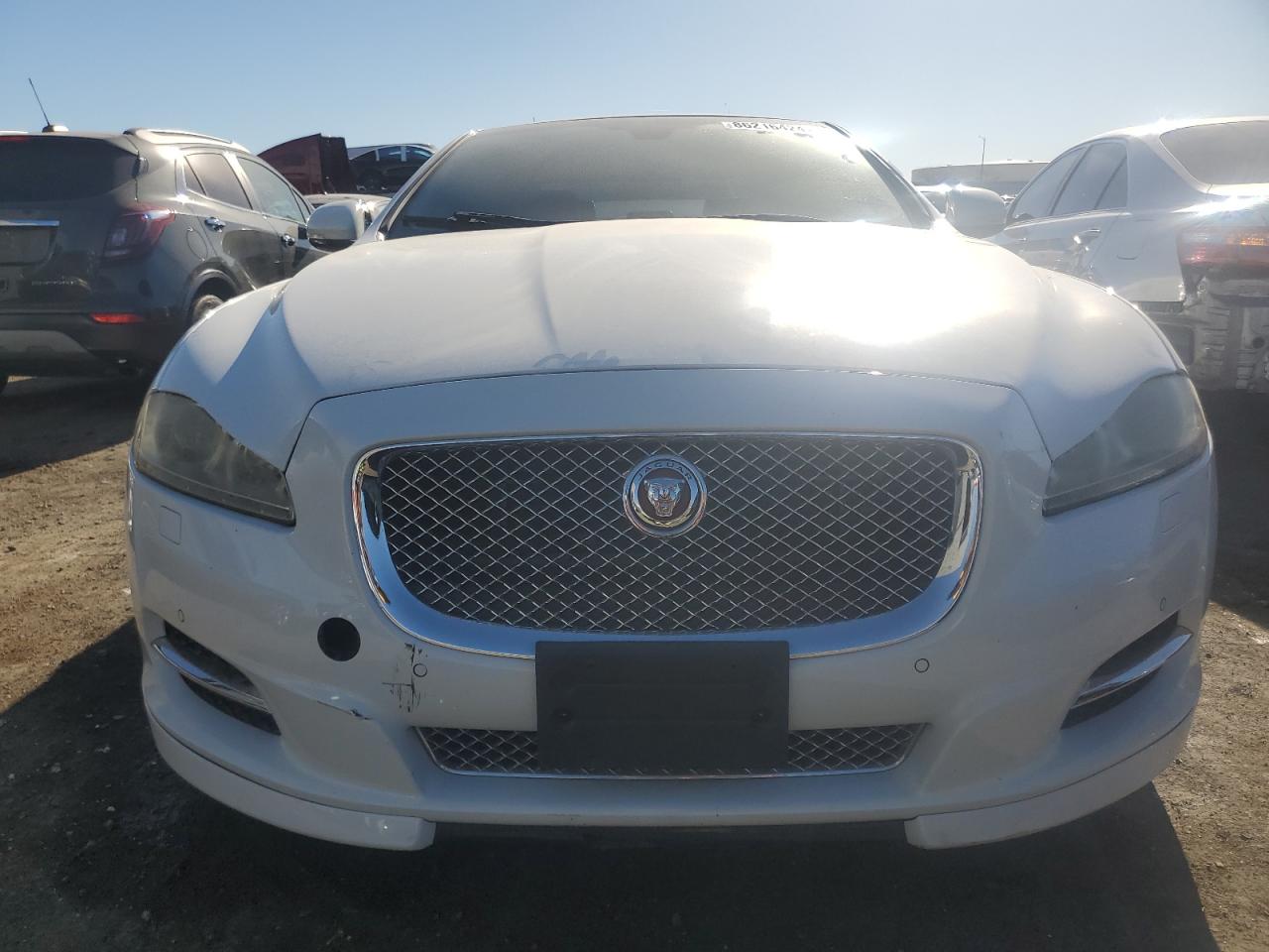 VIN SAJWA1CZ9F8V84689 2015 JAGUAR XJ no.5