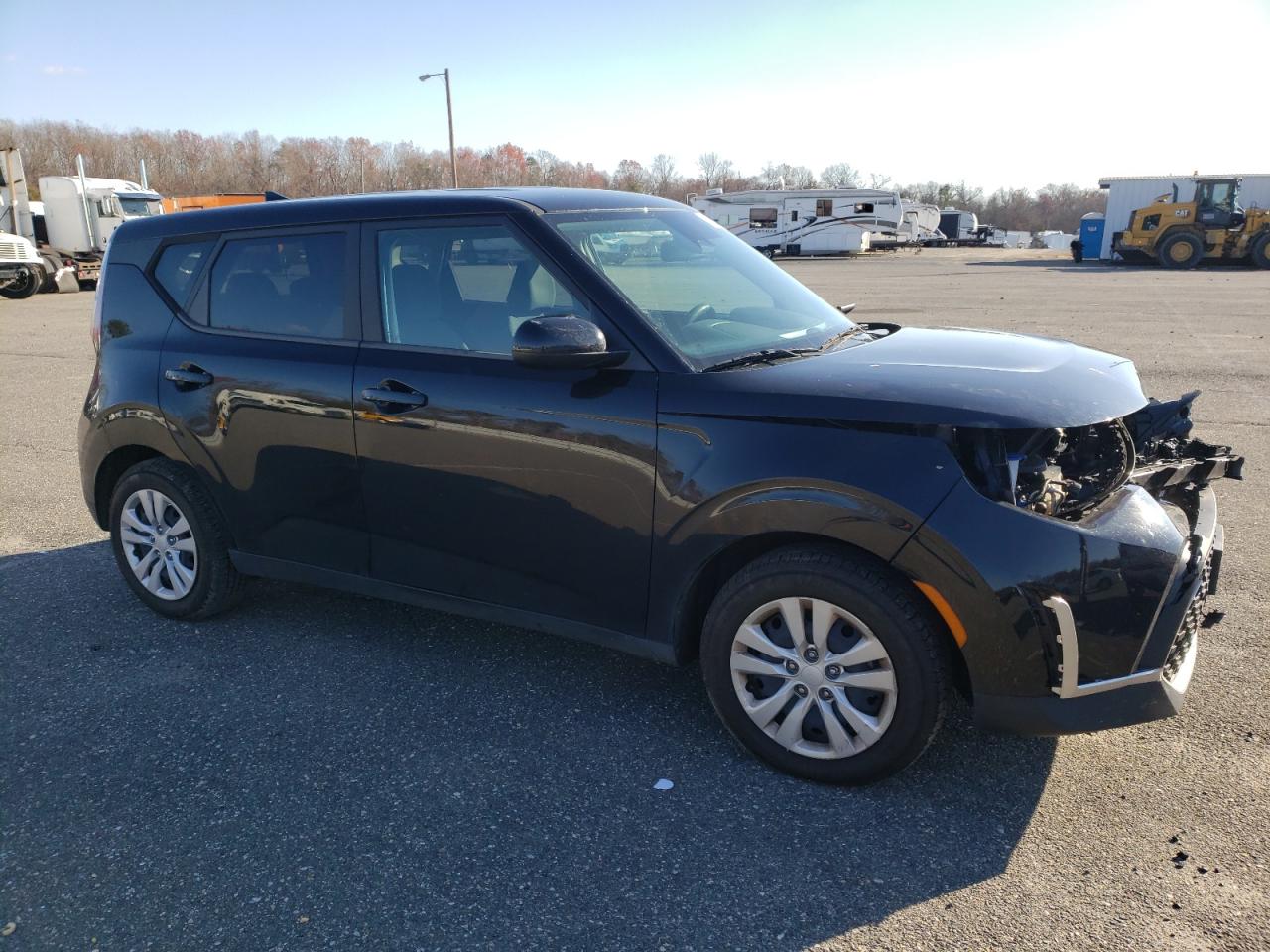 VIN KNDJ23AU2P7843667 2023 KIA SOUL no.4