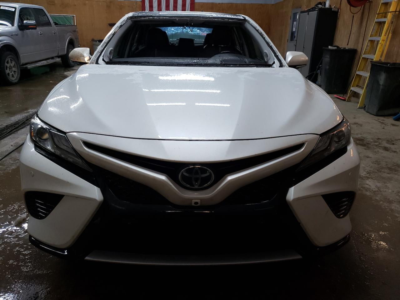 2018 Toyota Camry - Image 5