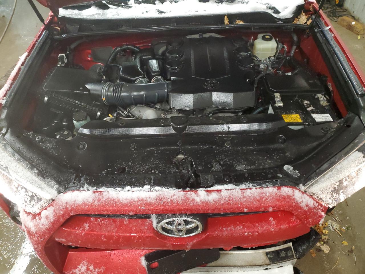 VIN JTEBU5JRXJ5566190 2018 TOYOTA 4RUNNER no.12