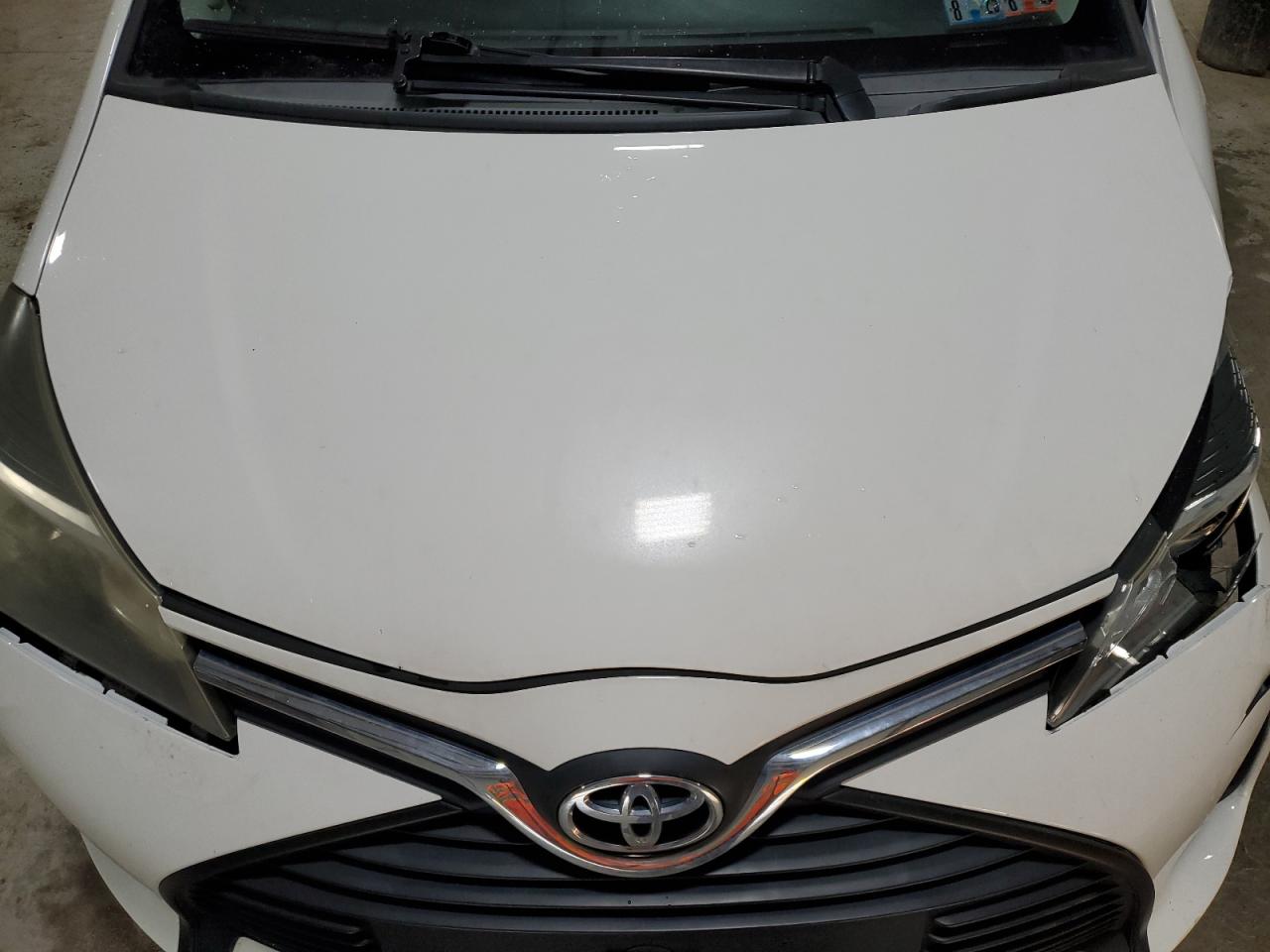 VIN VNKKTUD35GA064963 2016 TOYOTA YARIS no.11