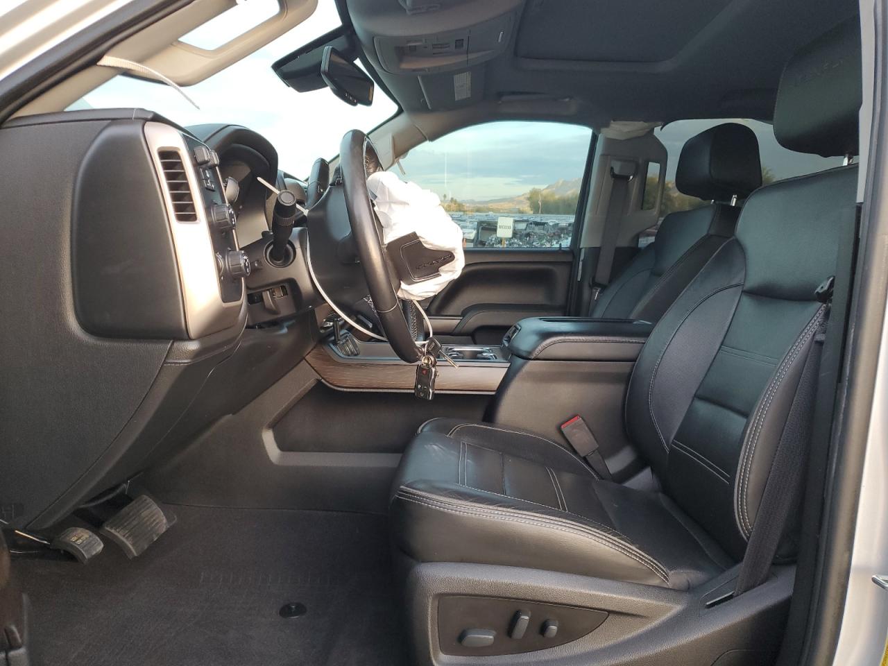 2019 GMC Sierra - Image 7
