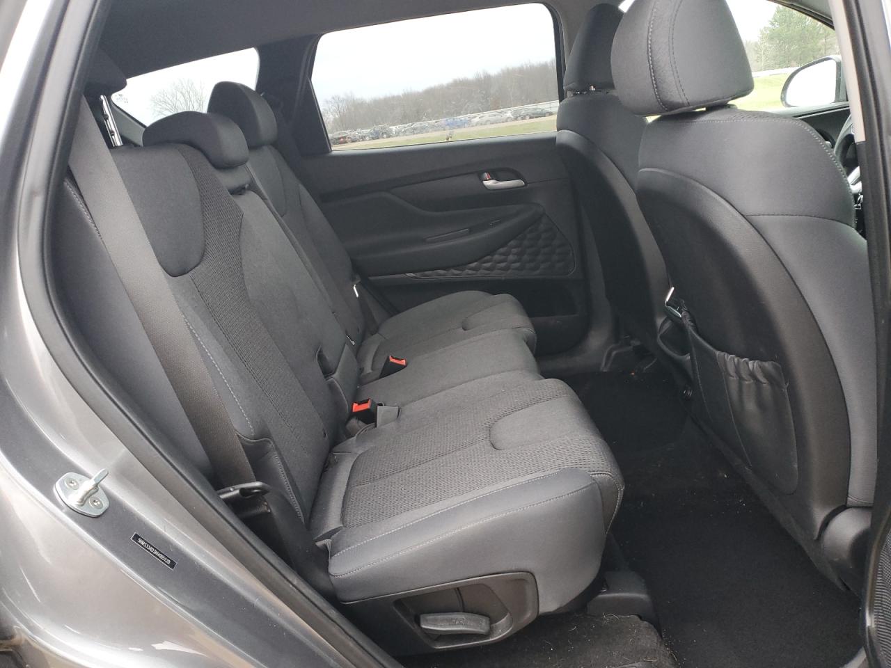 2019 Hyundai Santa Fe - Image 11