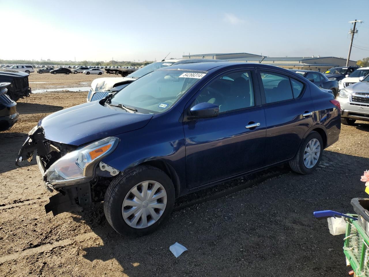 VIN 3N1CN7AP7JL845888 2018 NISSAN VERSA no.1