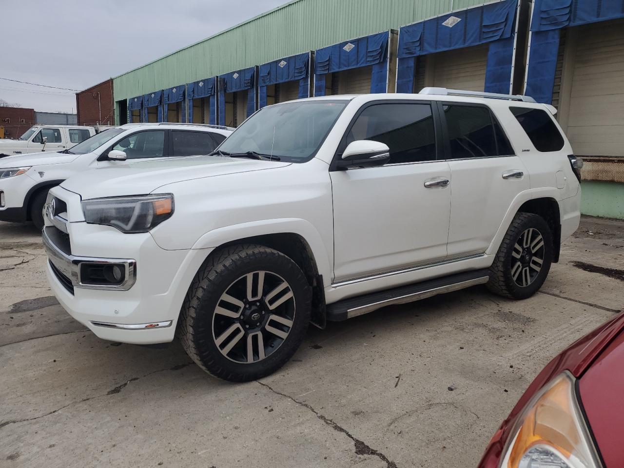 VIN JTEBU5JR9G5361033 2016 TOYOTA 4RUNNER no.1