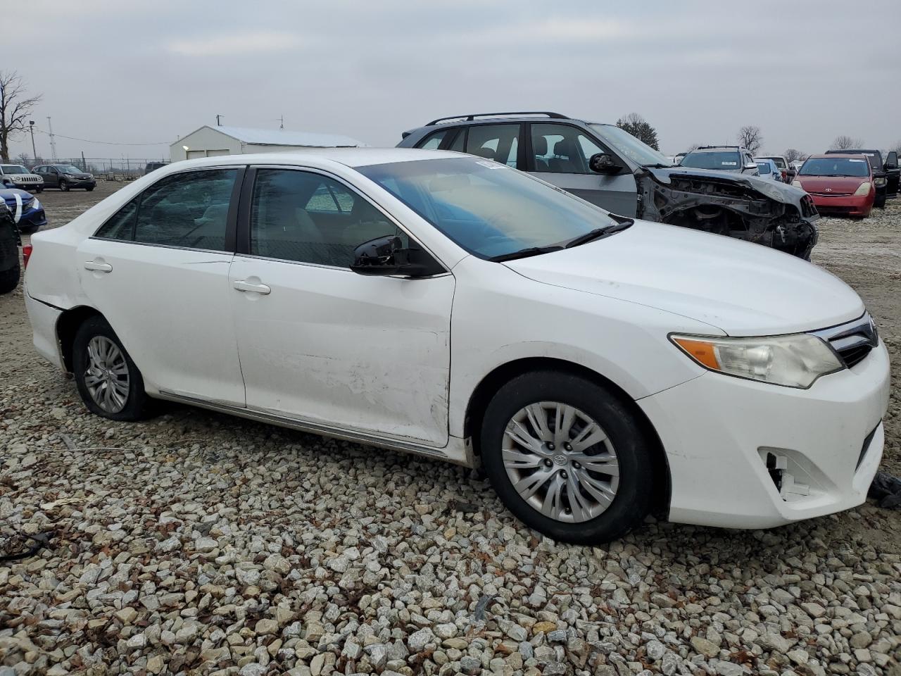 2014 Toyota Camry - Image 4