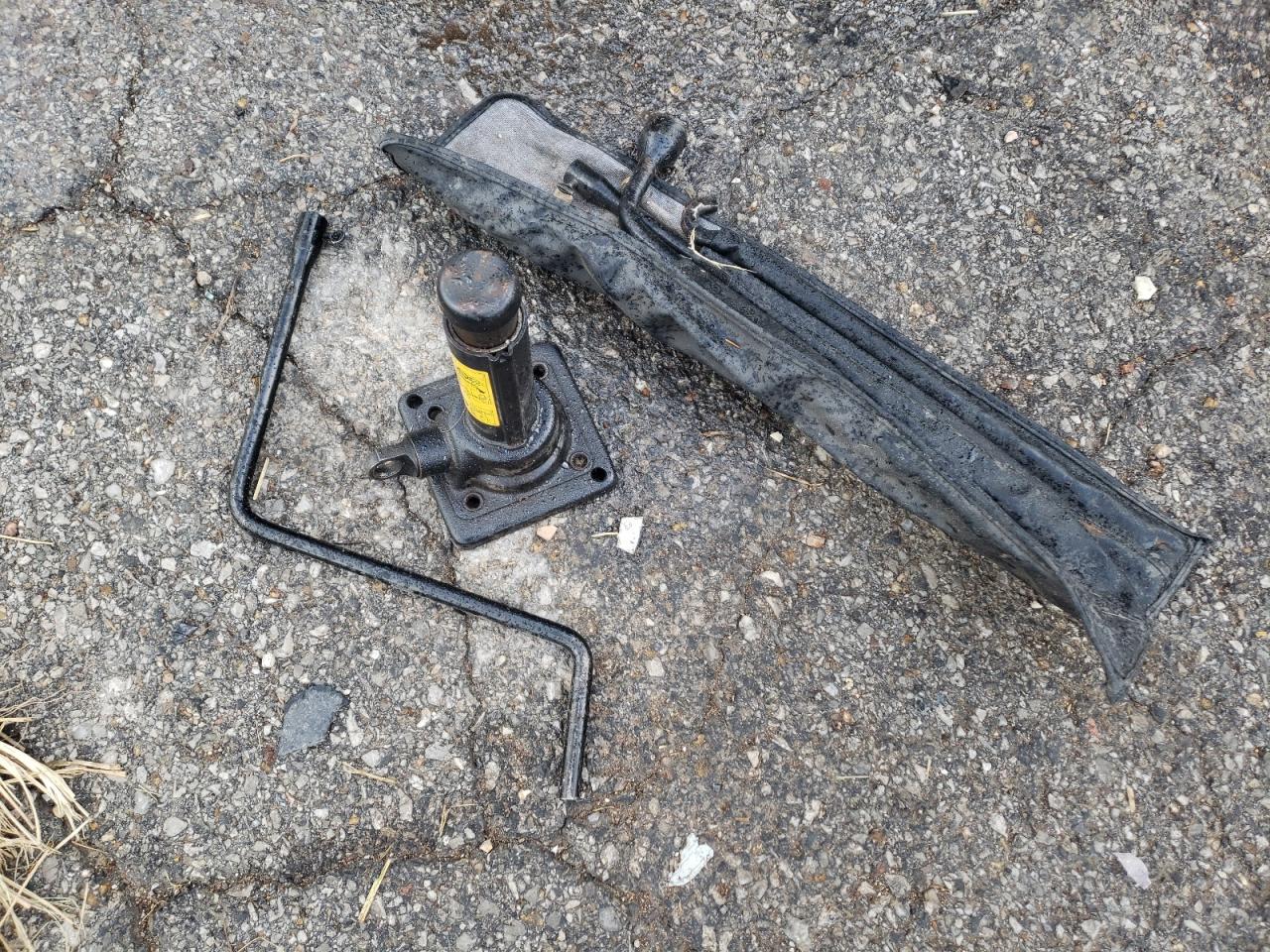 2002 Toyota Tacoma - Image 12