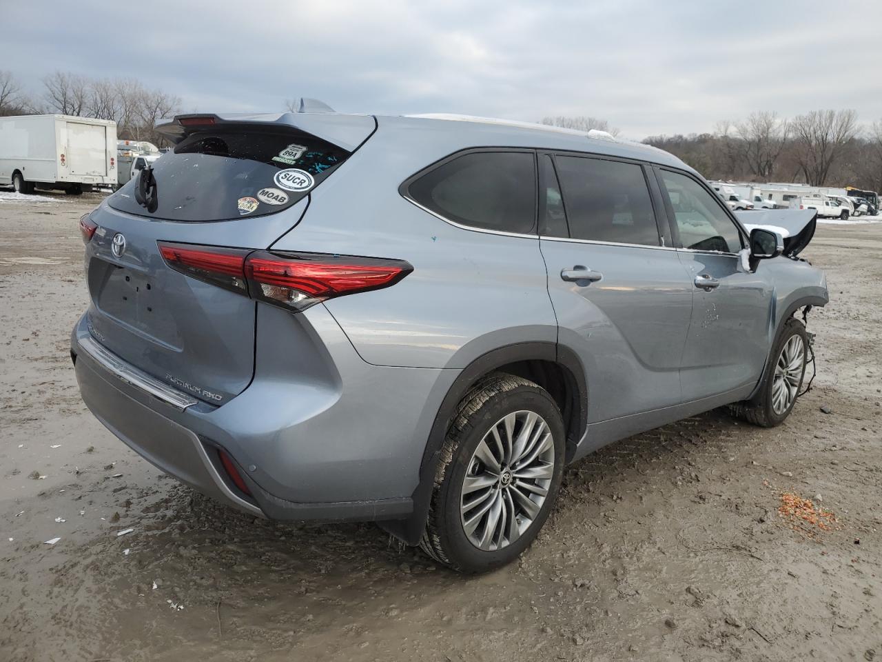 2020 Toyota Highlander - Image 3