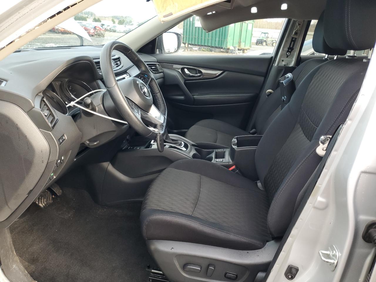 2019 Nissan Rogue - Image 7