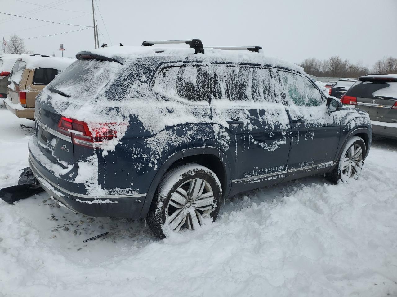 2019 Volkswagen Atlas - Image 3