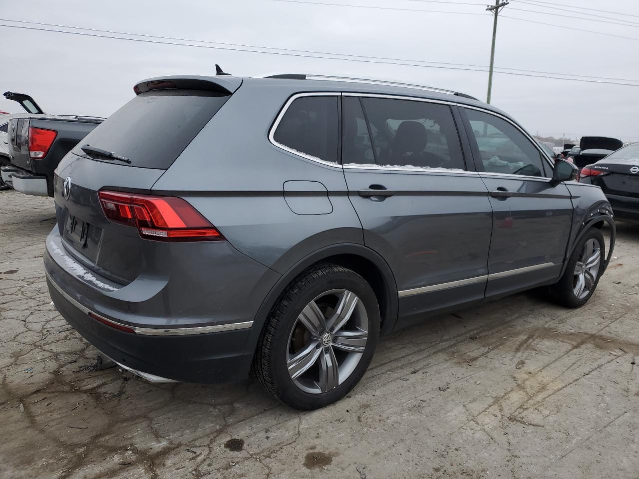 2021 Volkswagen Tiguan - Image 3