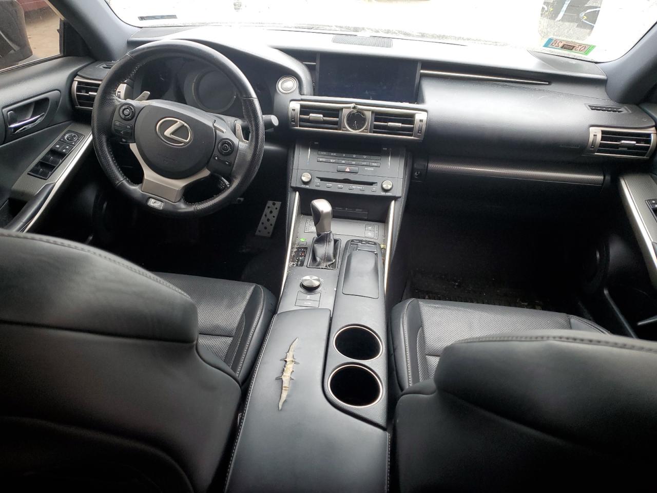 2016 Lexus IS - Image 8