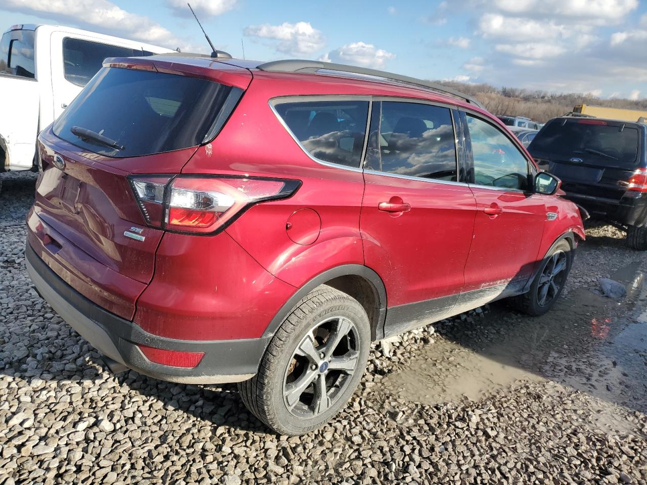 VIN 1FMCU0GD1HUB60575 2017 FORD ESCAPE no.3