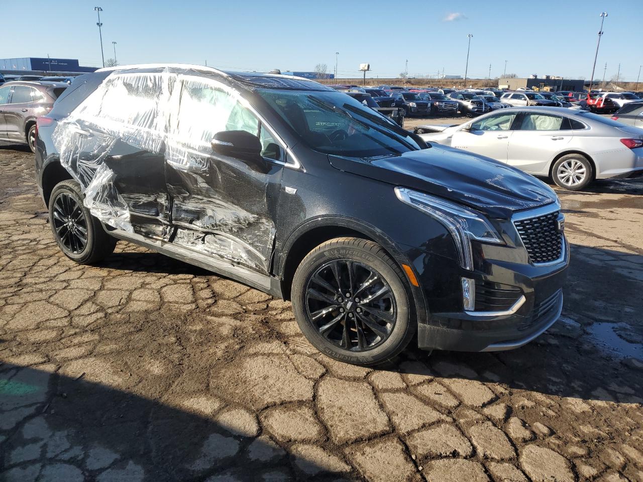 2022 Cadillac XT5 - Image 4
