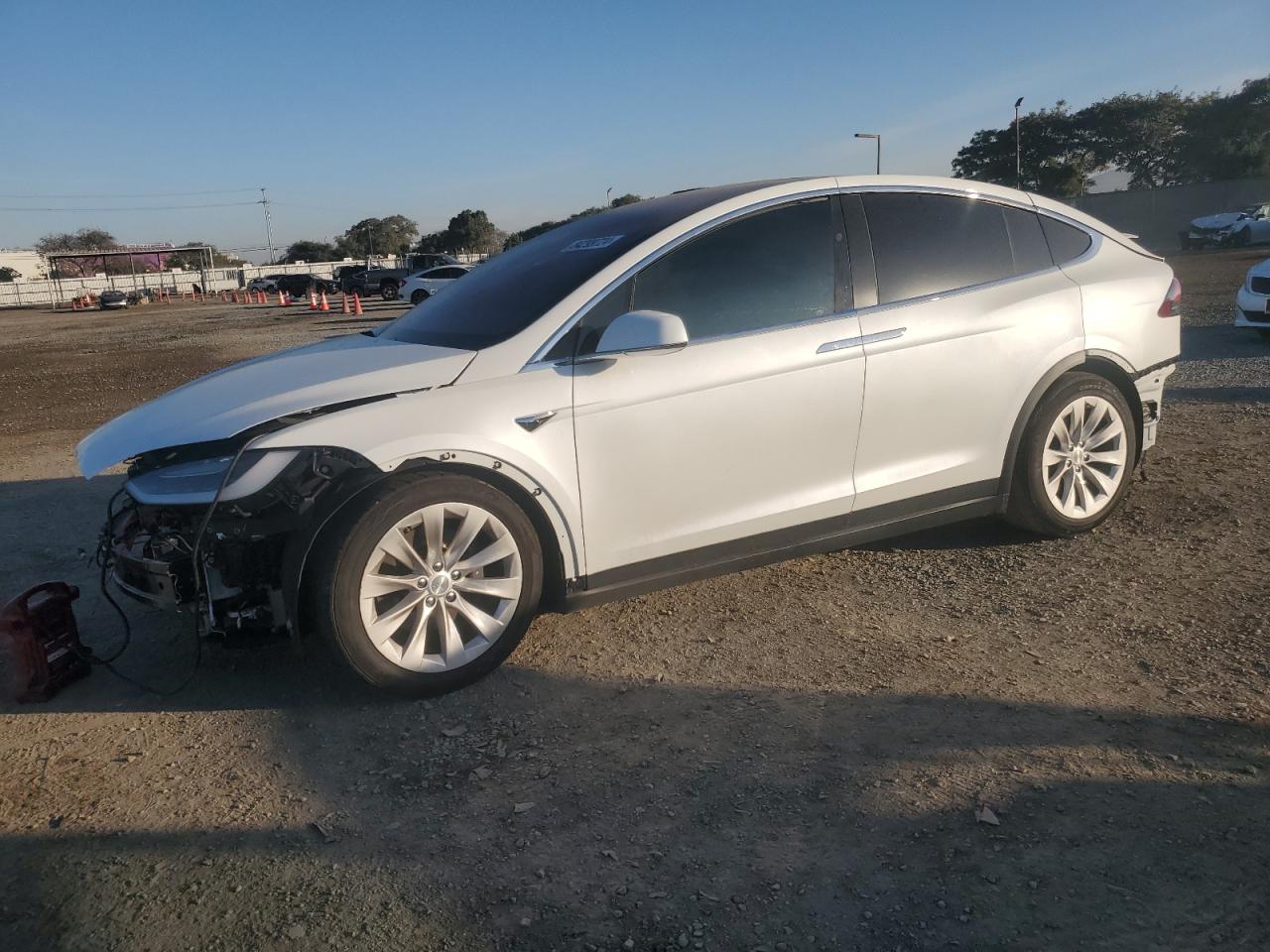 VIN 5YJXCAE29KF198801 2019 TESLA MODEL X no.1