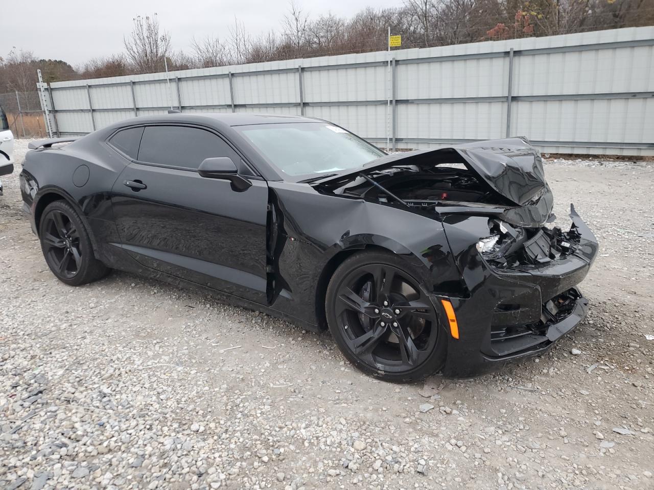 2022 Chevrolet Camaro - Image 4