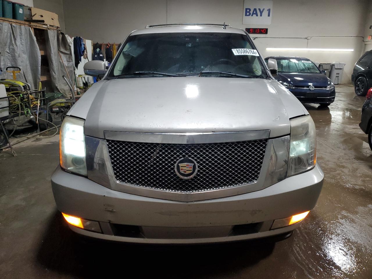 2007 Cadillac Escalade - Image 5