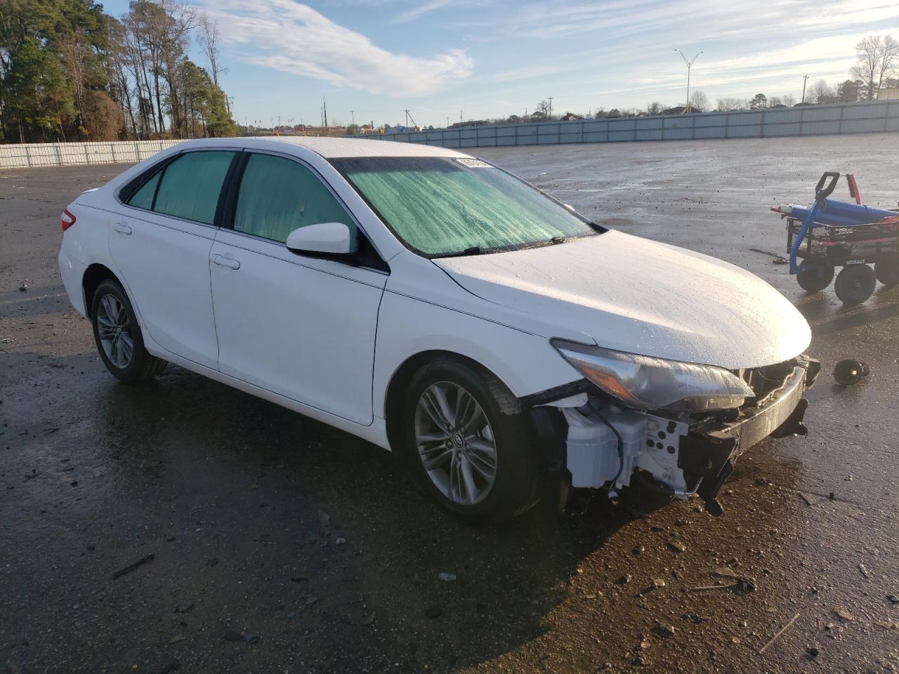 VIN 4T1BF1FK0GU158228 2016 TOYOTA CAMRY no.4