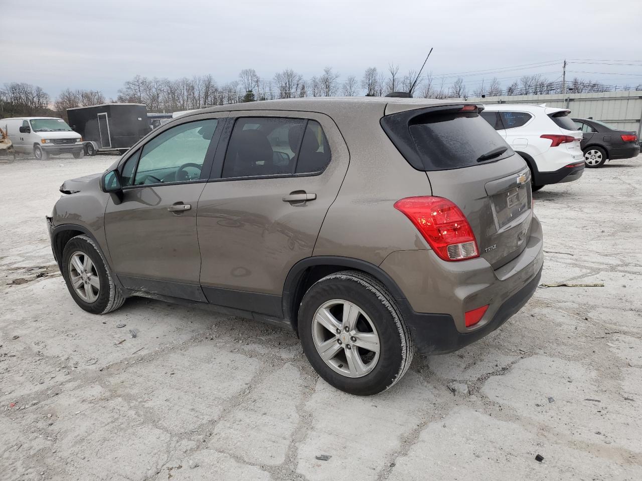 2021 Chevrolet Trax - Image 2
