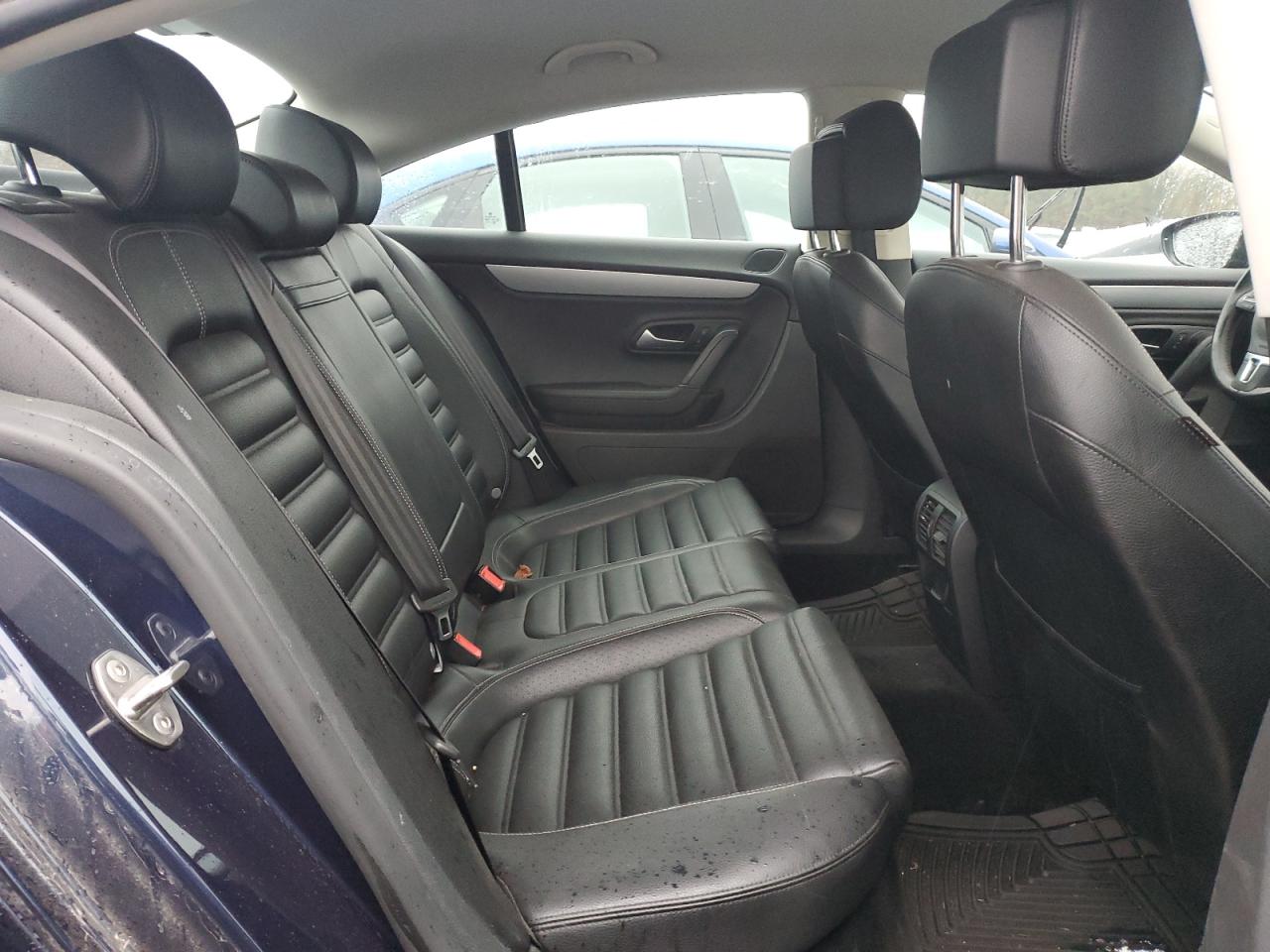 2014 Volkswagen Passat CC - Image 10