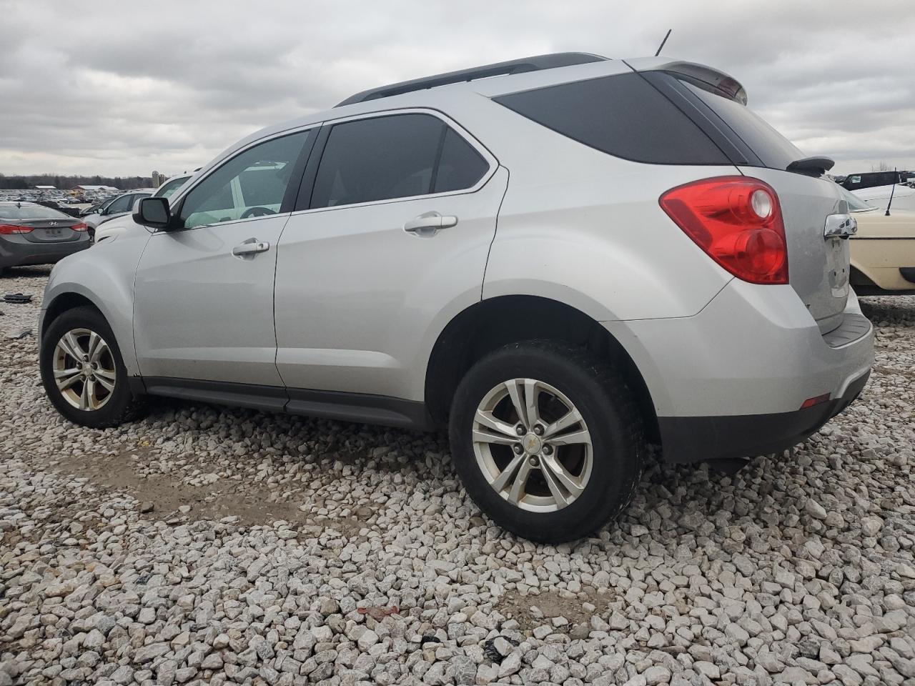 VIN 1GNFLFEK0FZ108001 2015 CHEVROLET EQUINOX no.2