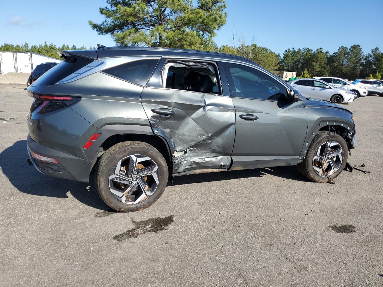 2024 Hyundai Tucson - Image 3