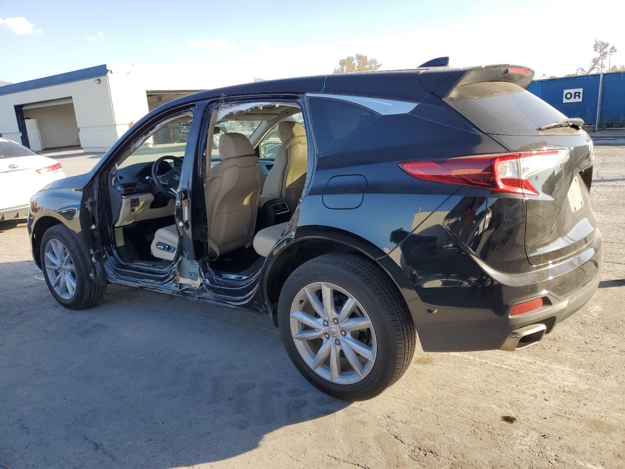 VIN 5J8TC2H39PL000149 2023 ACURA RDX no.2