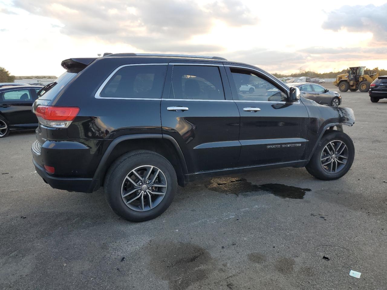 2018 Jeep Grand Cherokee - Image 3