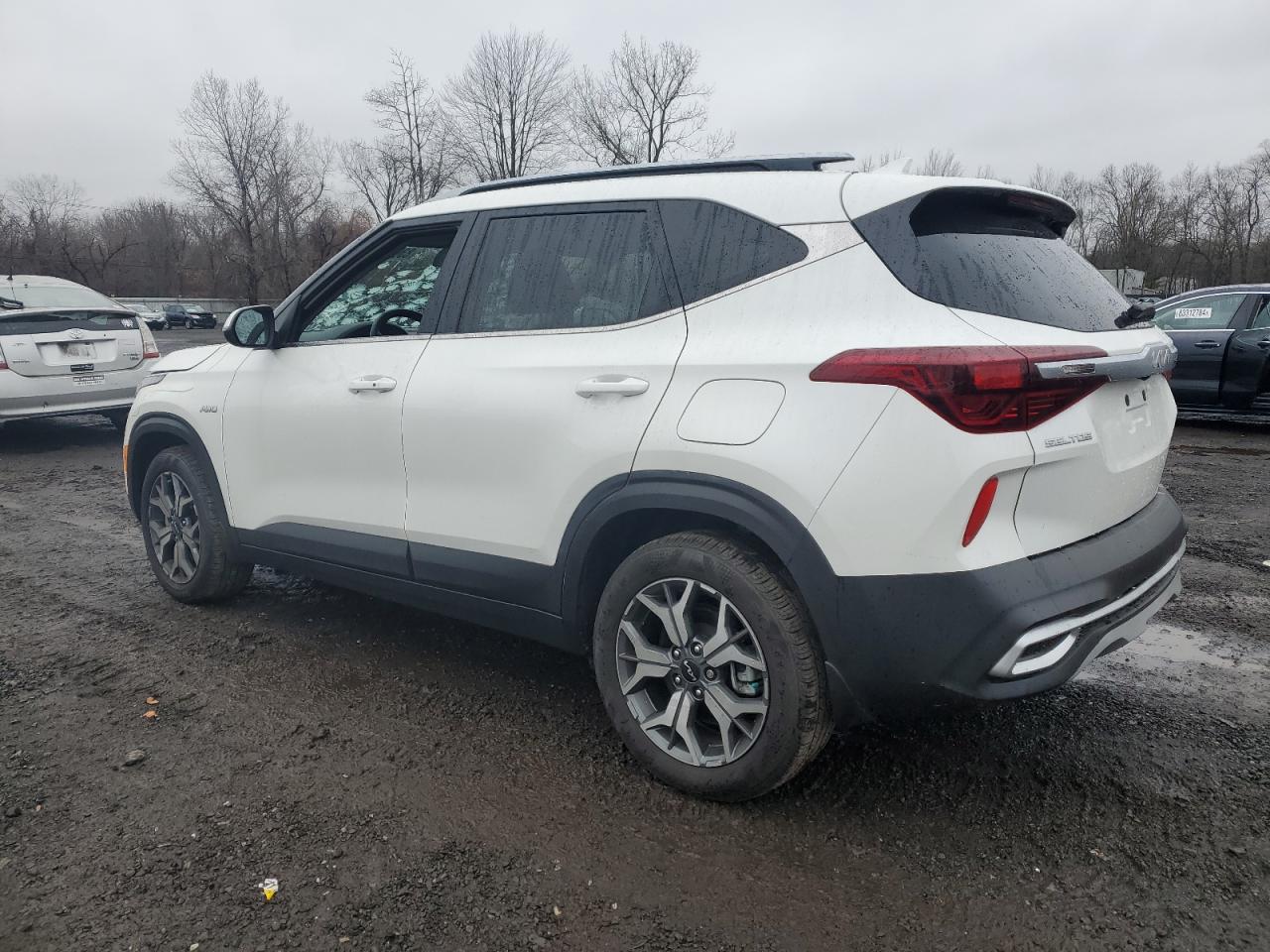2022 Kia Seltos - Image 2