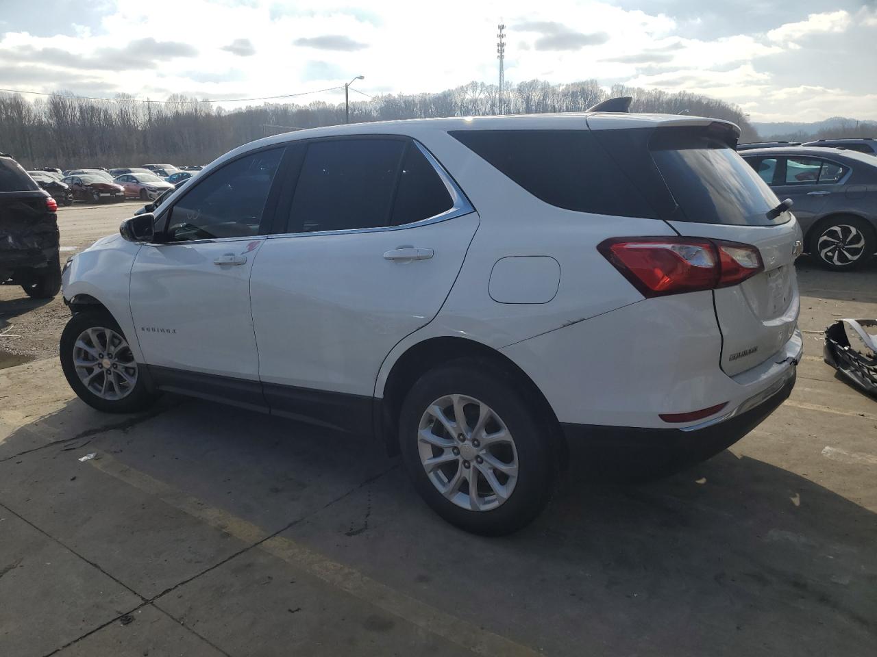 2020 Chevrolet Equinox - Image 2