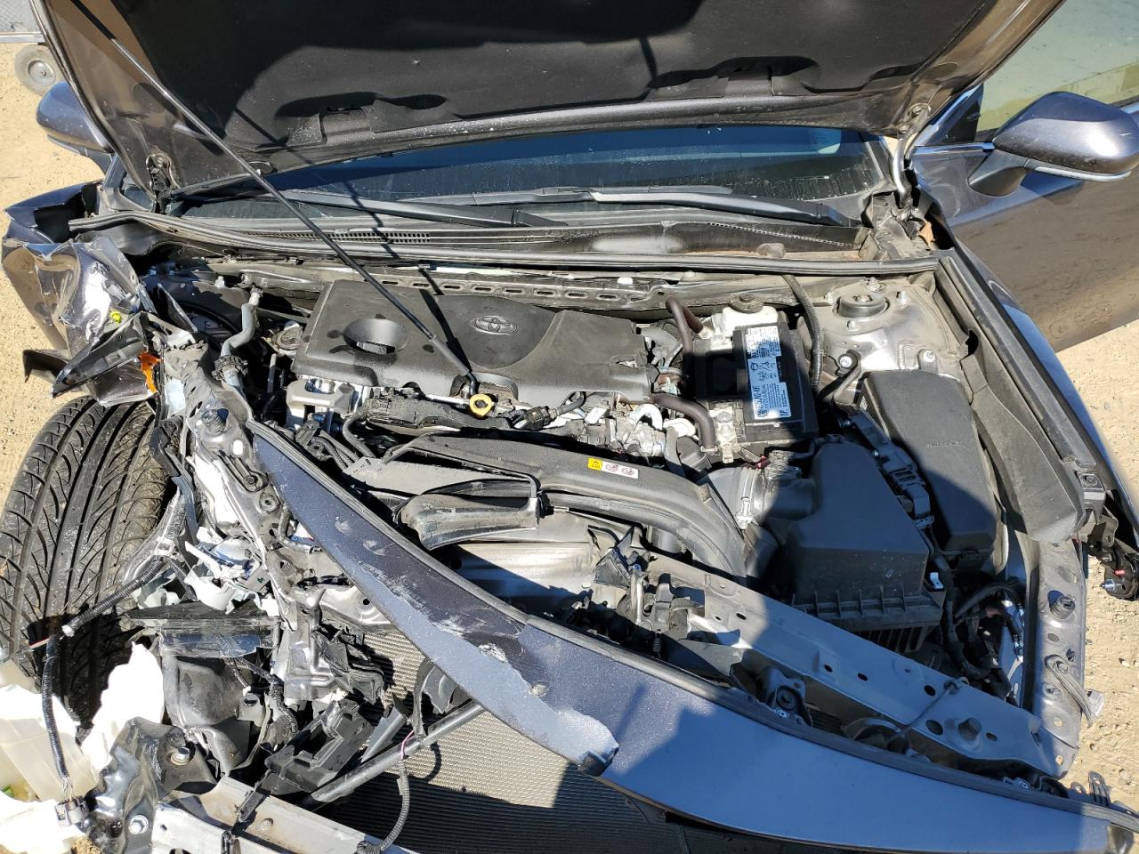 2022 Toyota Camry - Image 11