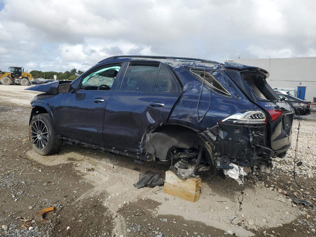 4JGFB4JB2MA482557 2021 MERCEDES-BENZ GLE - Image 2