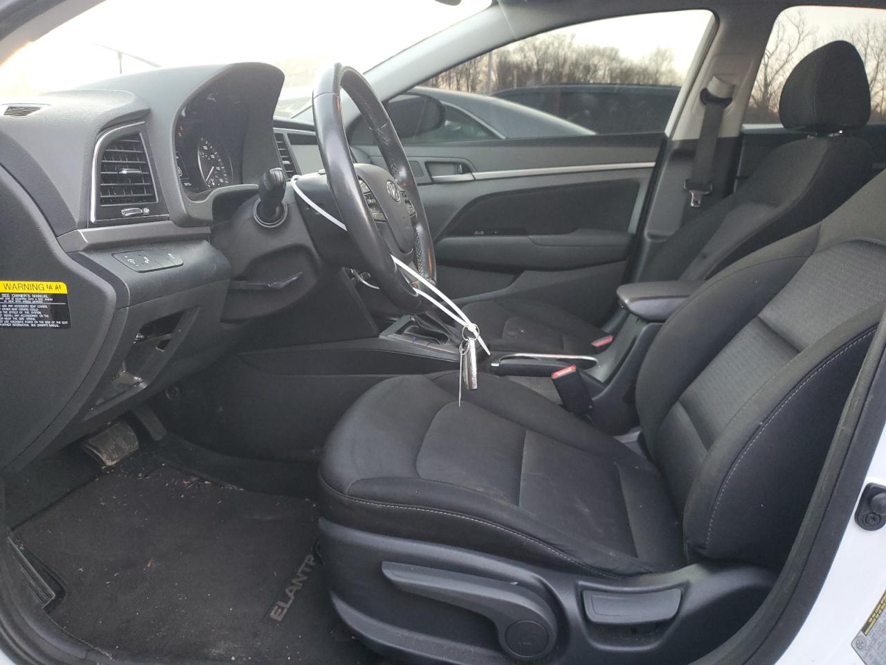 2018 Hyundai Elantra - Image 7