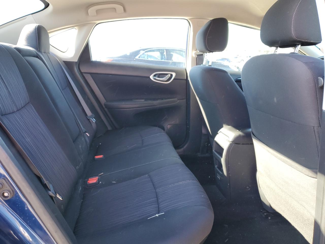 2017 Nissan Sentra - Image 10