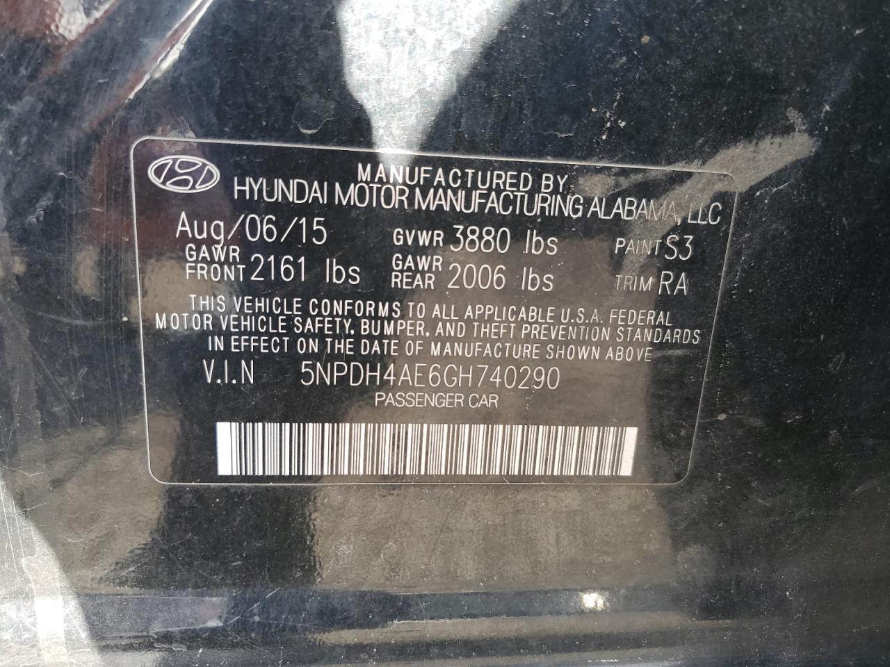 2016 Hyundai Elantra - Image 12